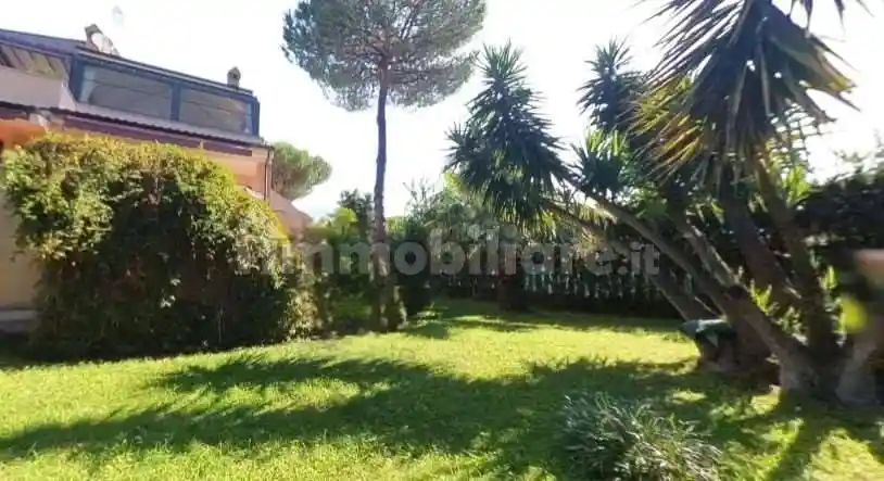 Villa in vendita a Roma