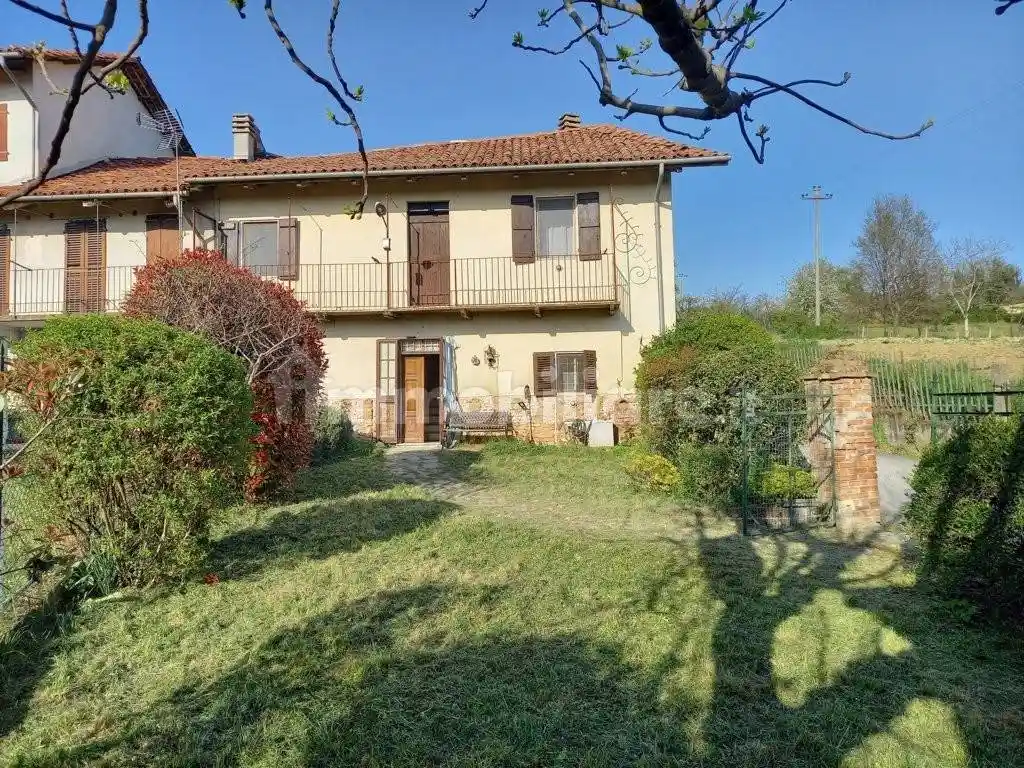 Rustico - Casale in vendita a Montiglio Monferrato