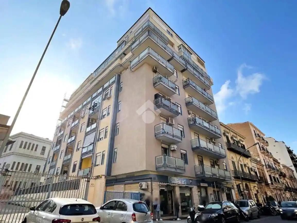 Appartamento in vendita a Palermo