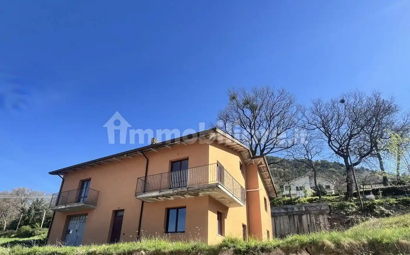 Casa indipendente in vendita a Costacciaro