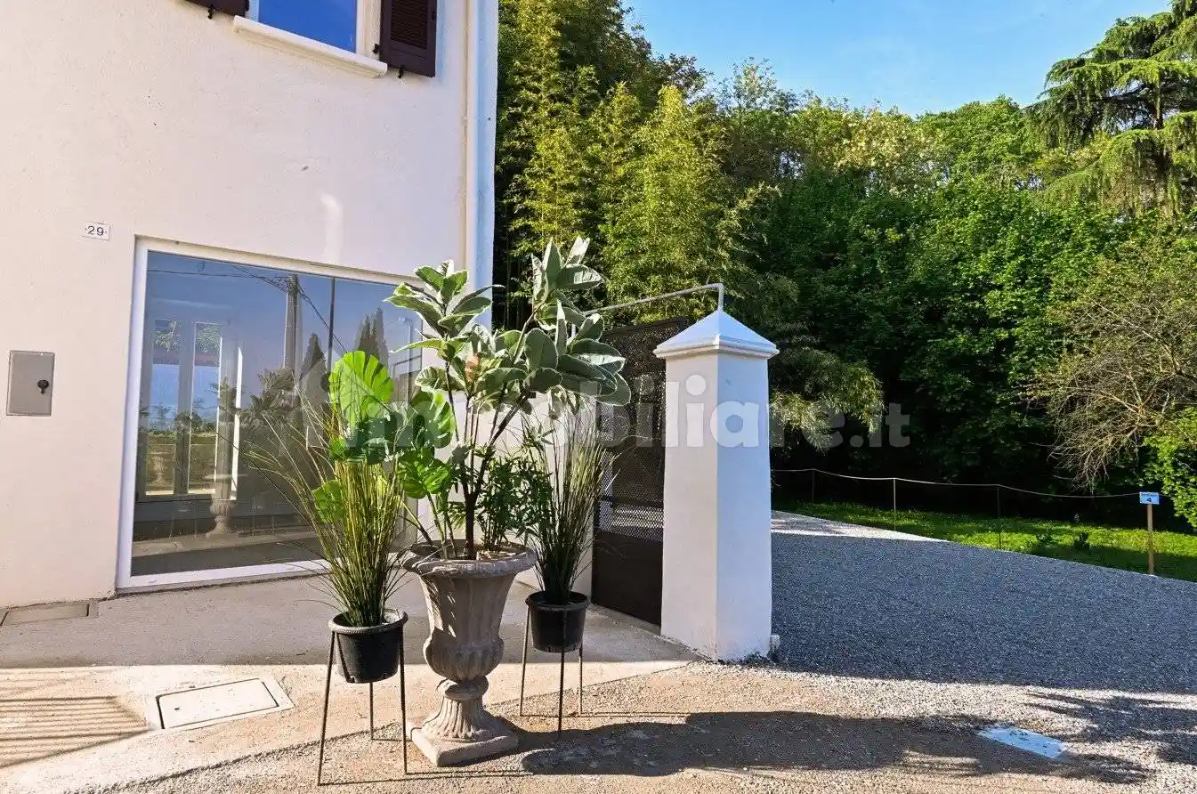 Casa indipendente in vendita a Cornate d'Adda