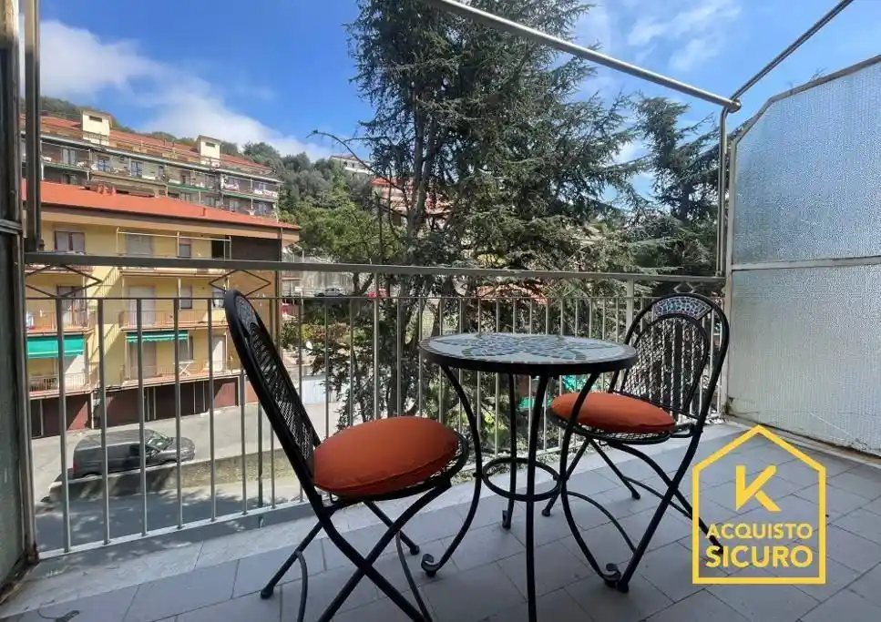 Appartamento in vendita a Varazze