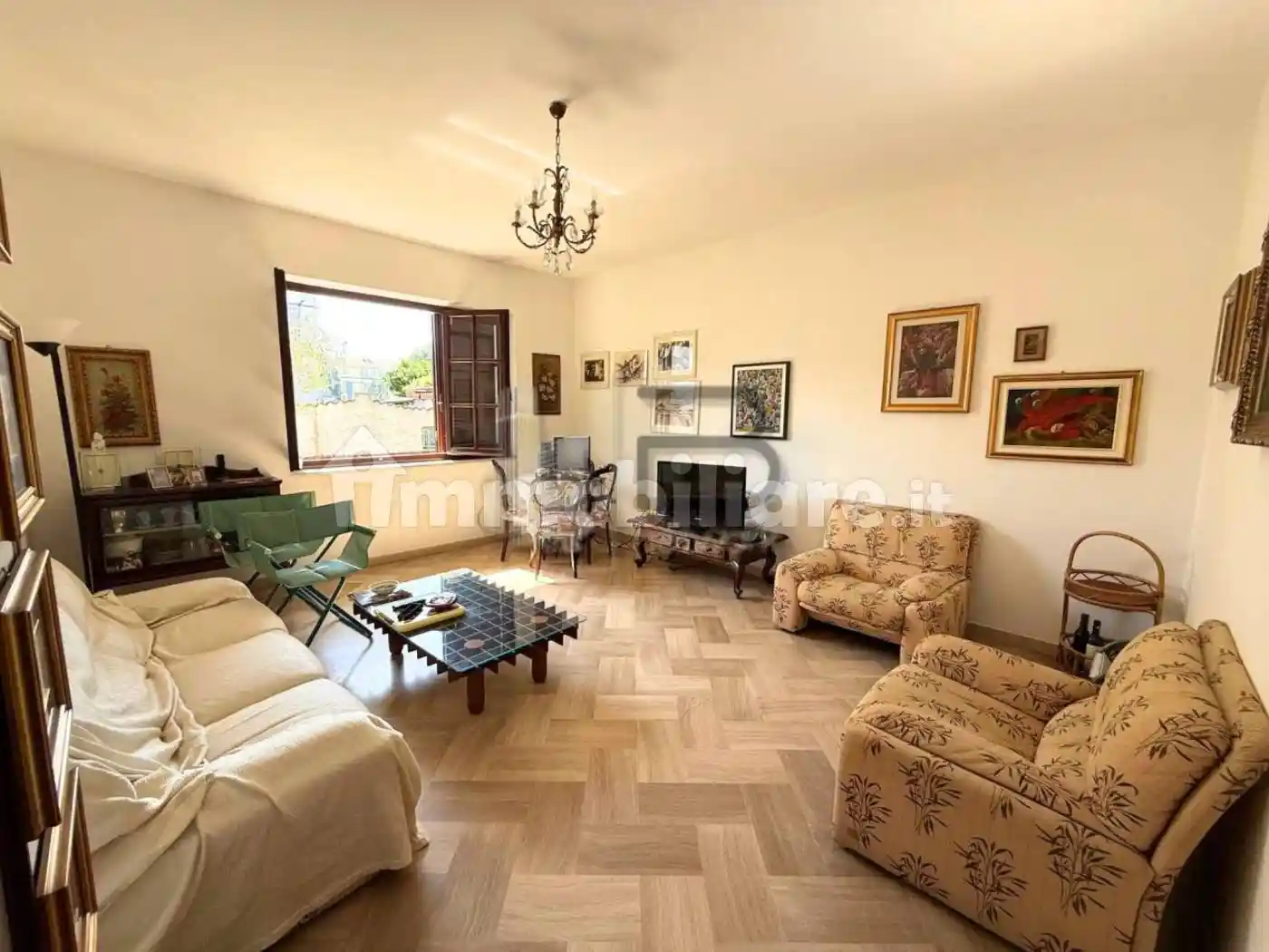 Villa in vendita a Carrara