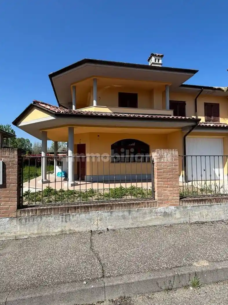 Villa in vendita a Cura Carpignano