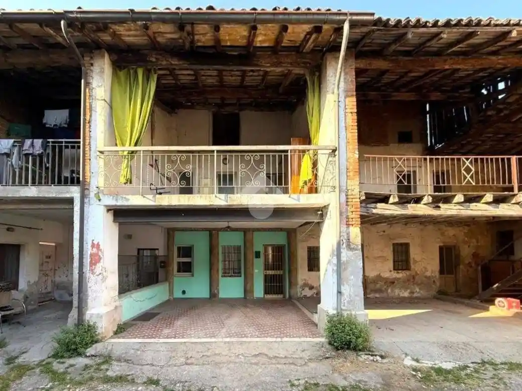 Rustico - Casale in vendita a Azzano Mella