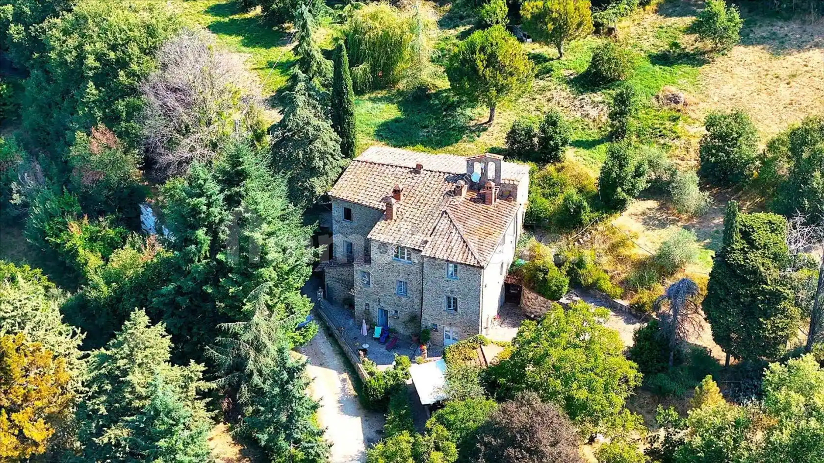 Rustico - Casale in vendita a Arezzo