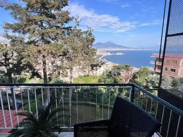 Appartamento in affitto a Napoli