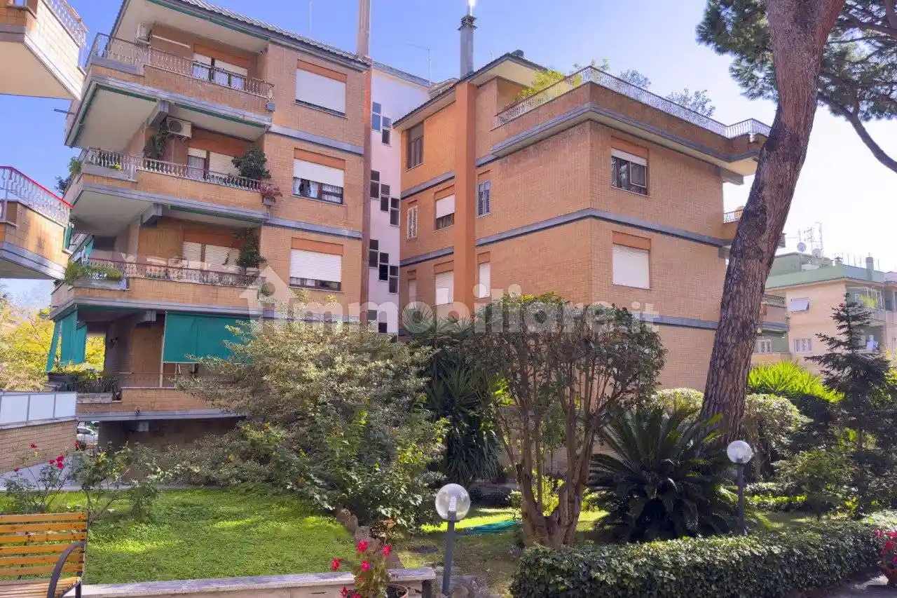 Appartamento in vendita a Roma