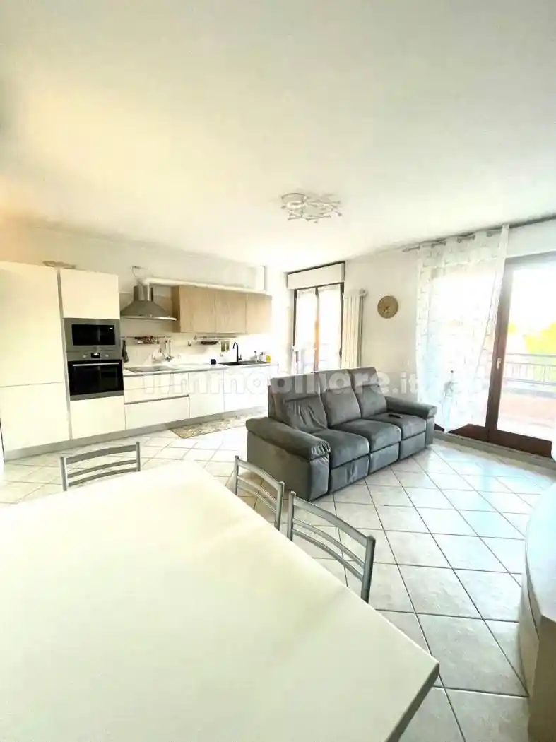 Appartamento in vendita a Pregnana Milanese