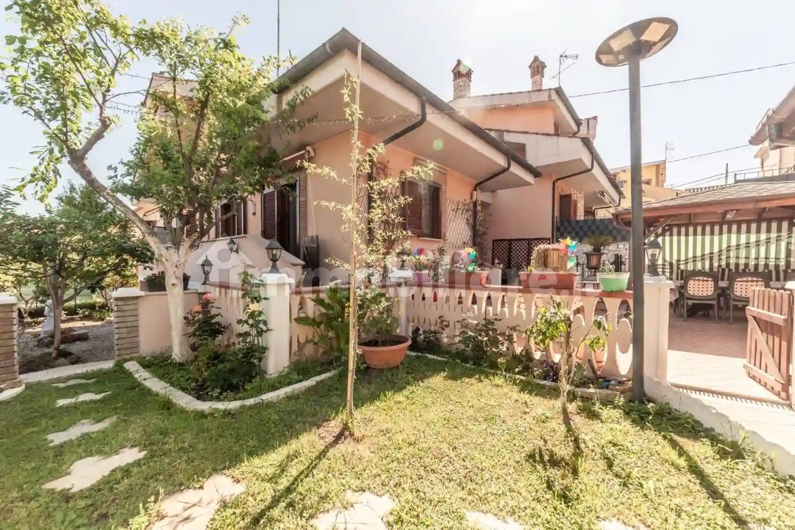 Villa - foto 2