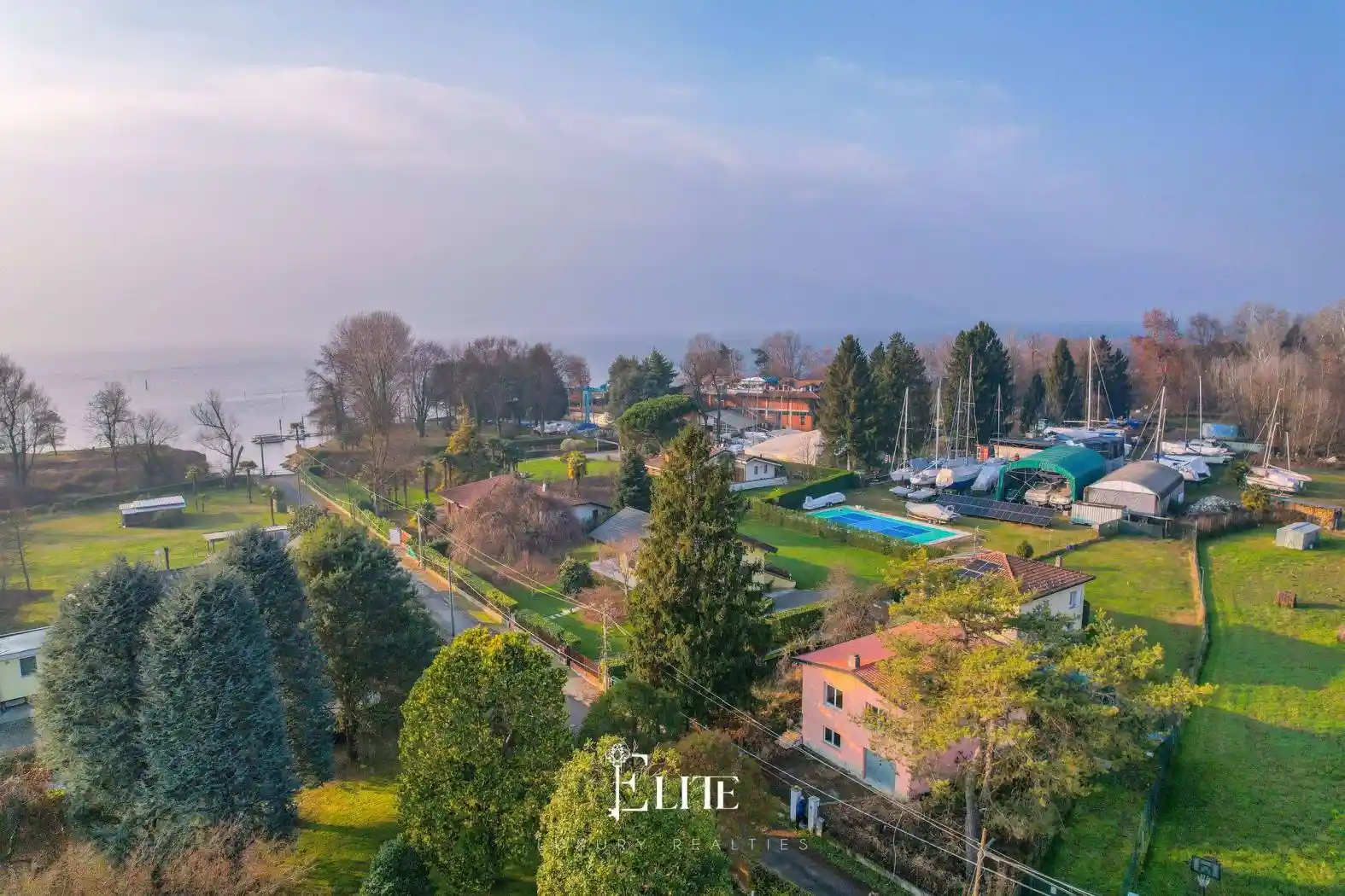 Villa in vendita a Brebbia