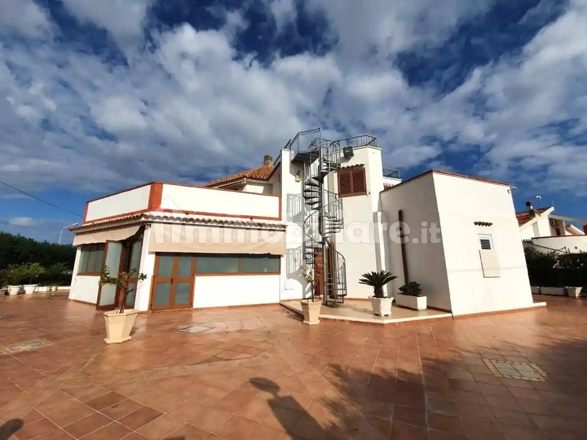 Villa in vendita a Siracusa