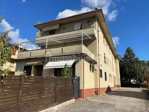 Appartamento in vendita a Subbiano