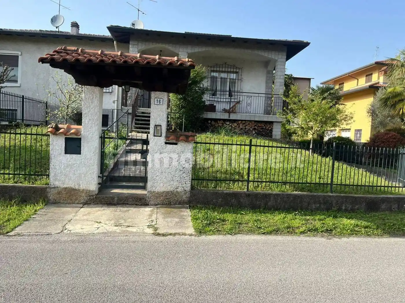 Villa in vendita a Besana in Brianza