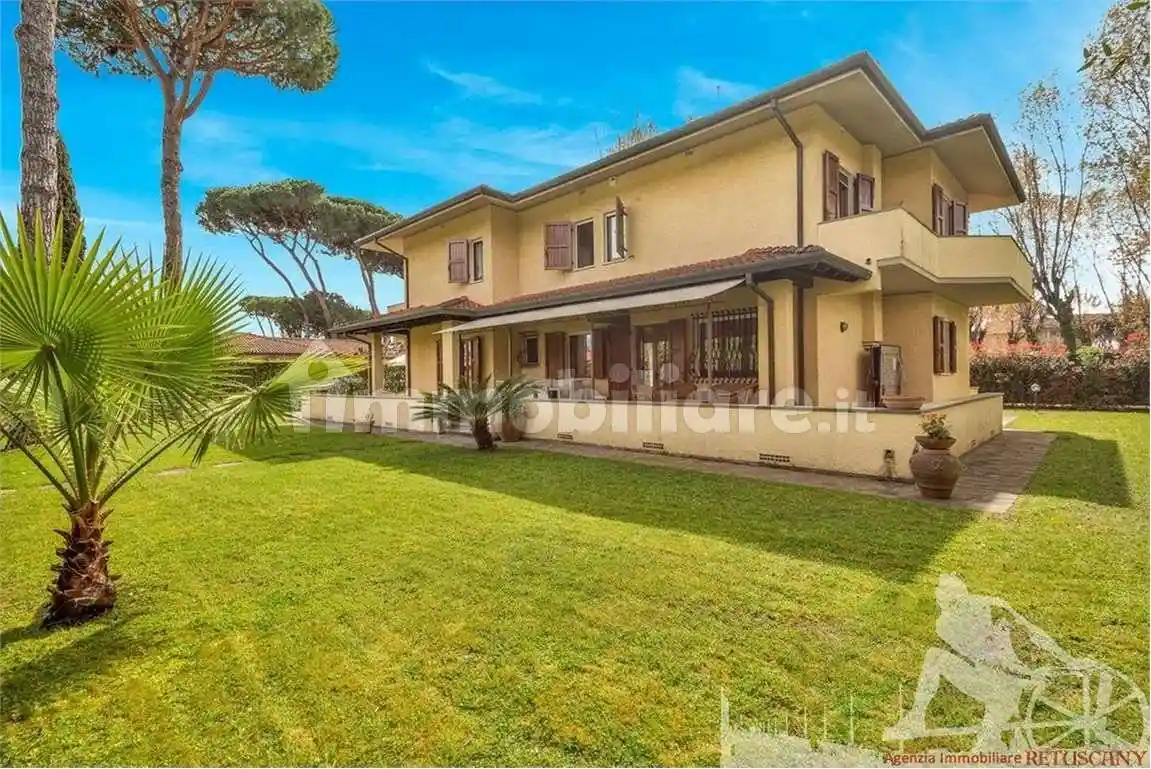 Villa in affitto a Forte dei Marmi