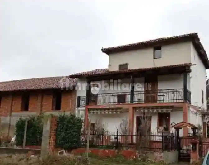 Rustico - Casale in vendita a Poirino