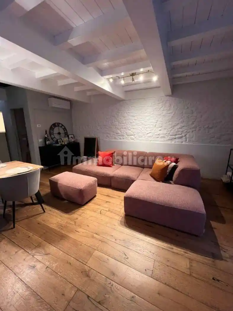 Rustico - Casale in vendita a Agliana