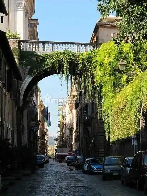 Casa indipendente in vendita a Roma