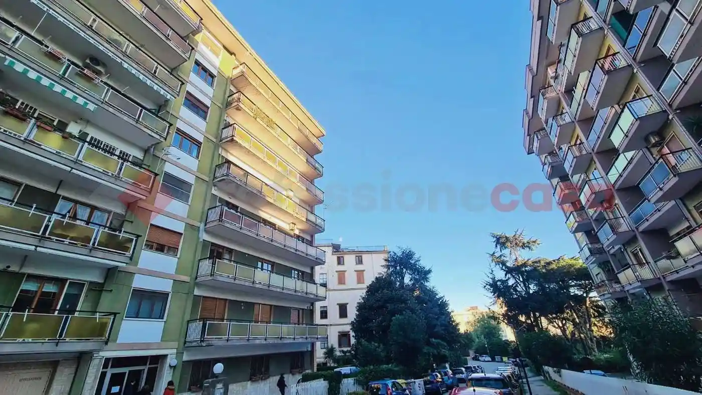 Appartamento in vendita a Napoli