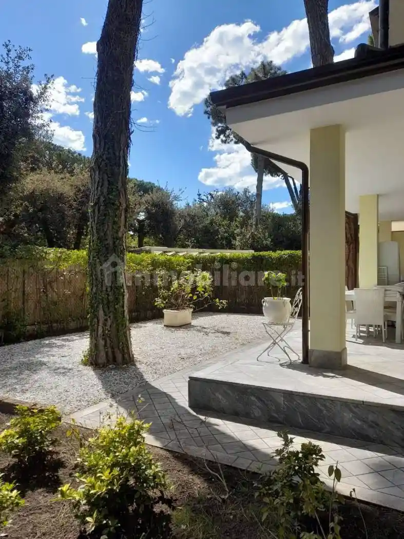 Villa in affitto a Forte dei Marmi