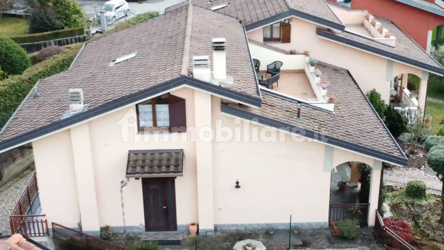 Villa in vendita a Suisio