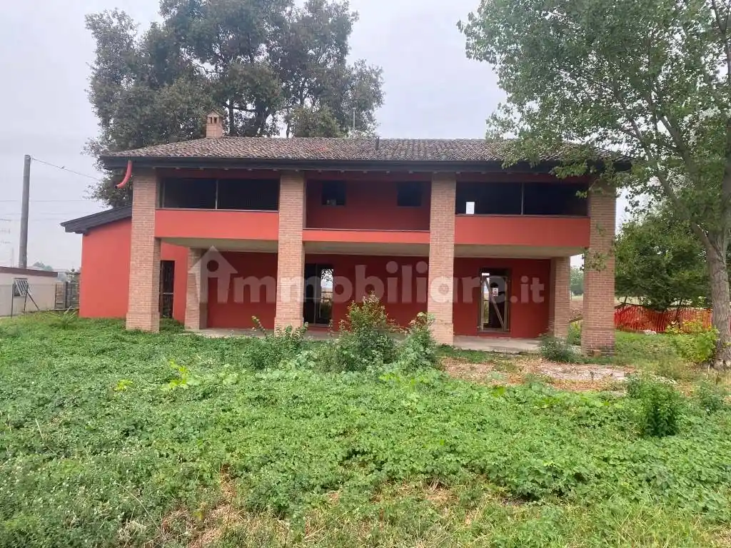 Villa in vendita a Parma