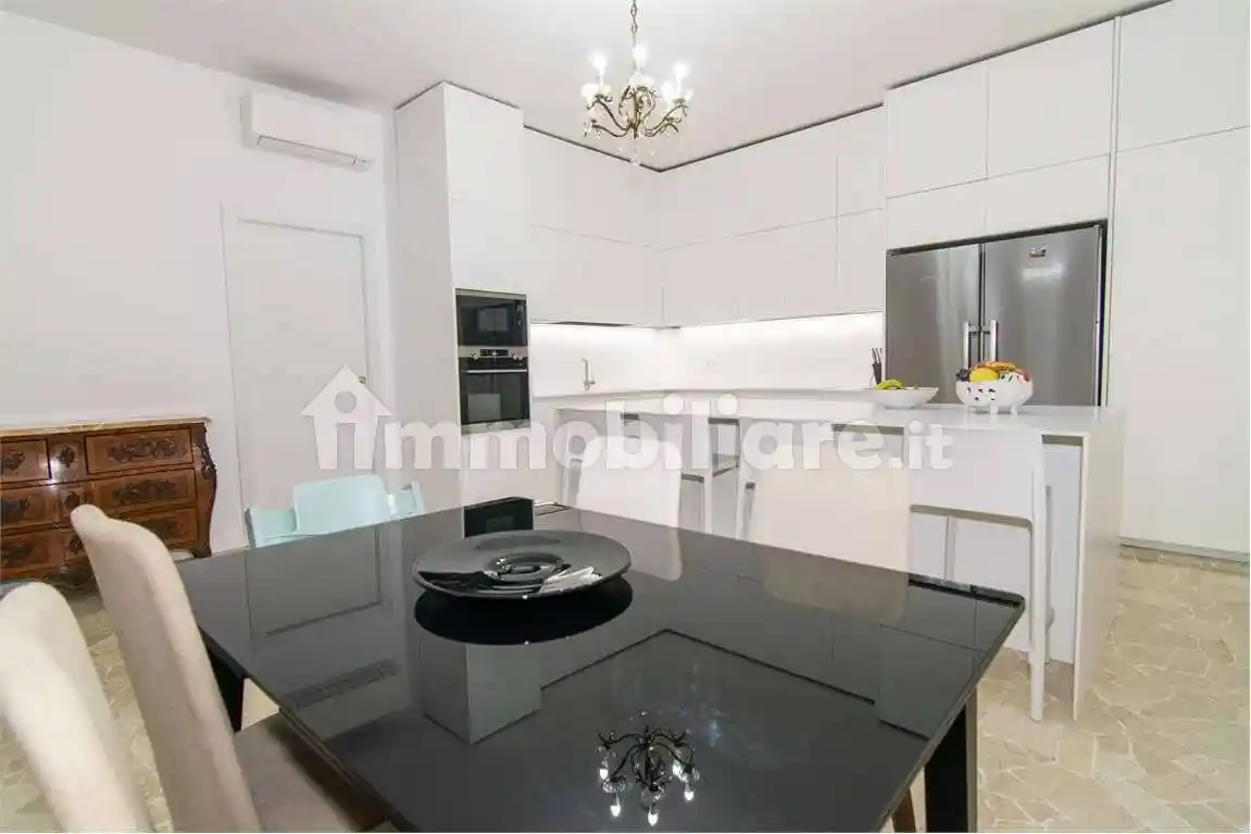 Appartamento in vendita a Monza