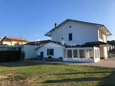 Villa in vendita a Cesena
