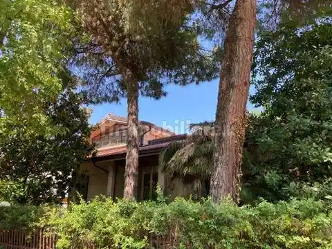 Villa in vendita a Cesenatico