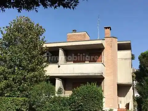 Villa in vendita a Cesena