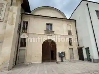 Appartamento in vendita a Locate di Triulzi