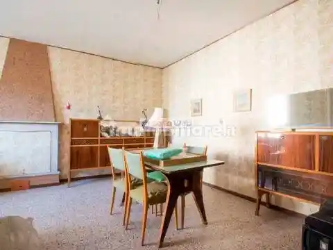 Appartamento in vendita a Montegrino Valtravaglia