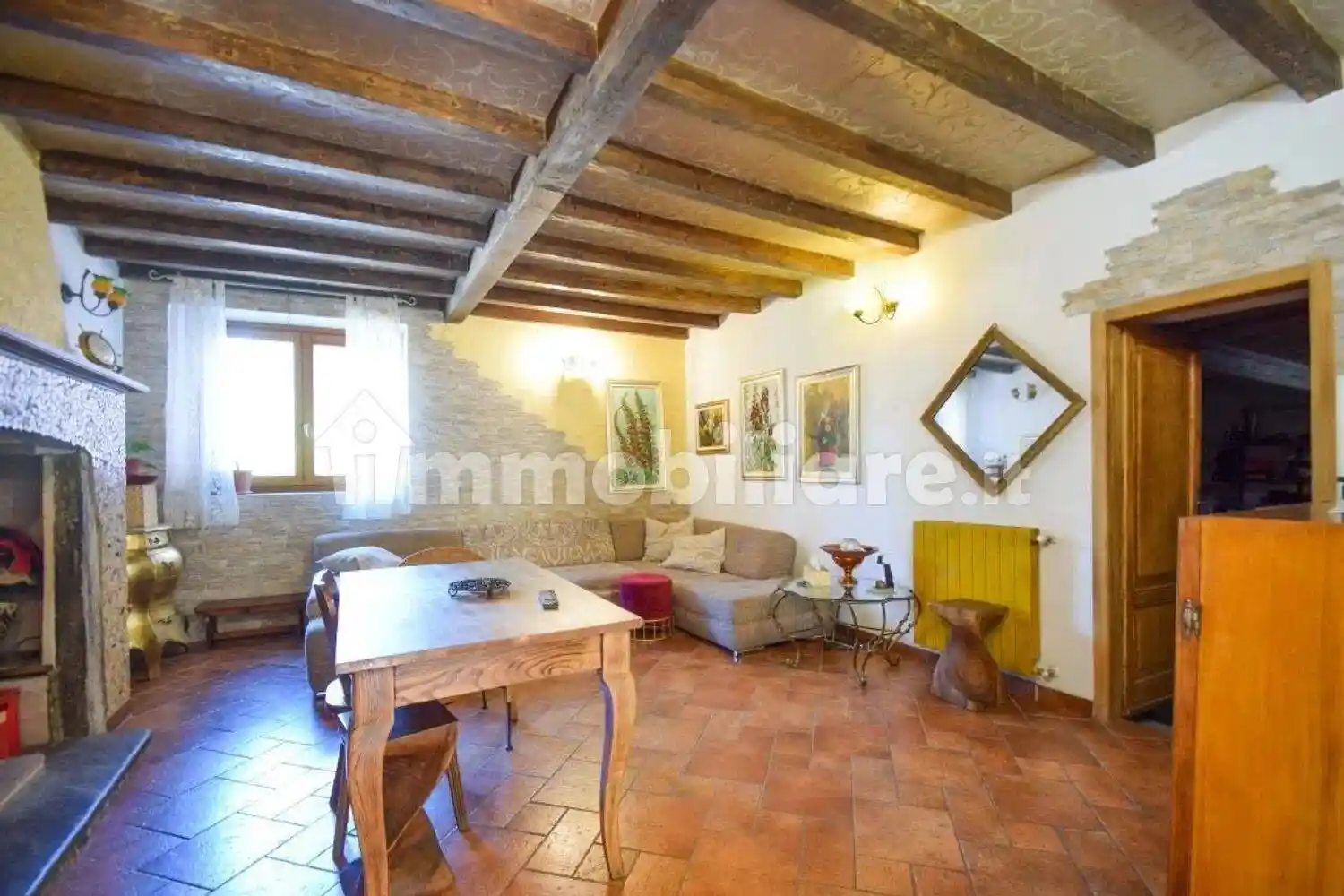 Villa in vendita a Montegrino Valtravaglia