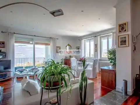 Villa in vendita a Porto Valtravaglia