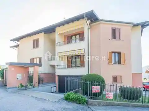 Appartamento in vendita a Luino