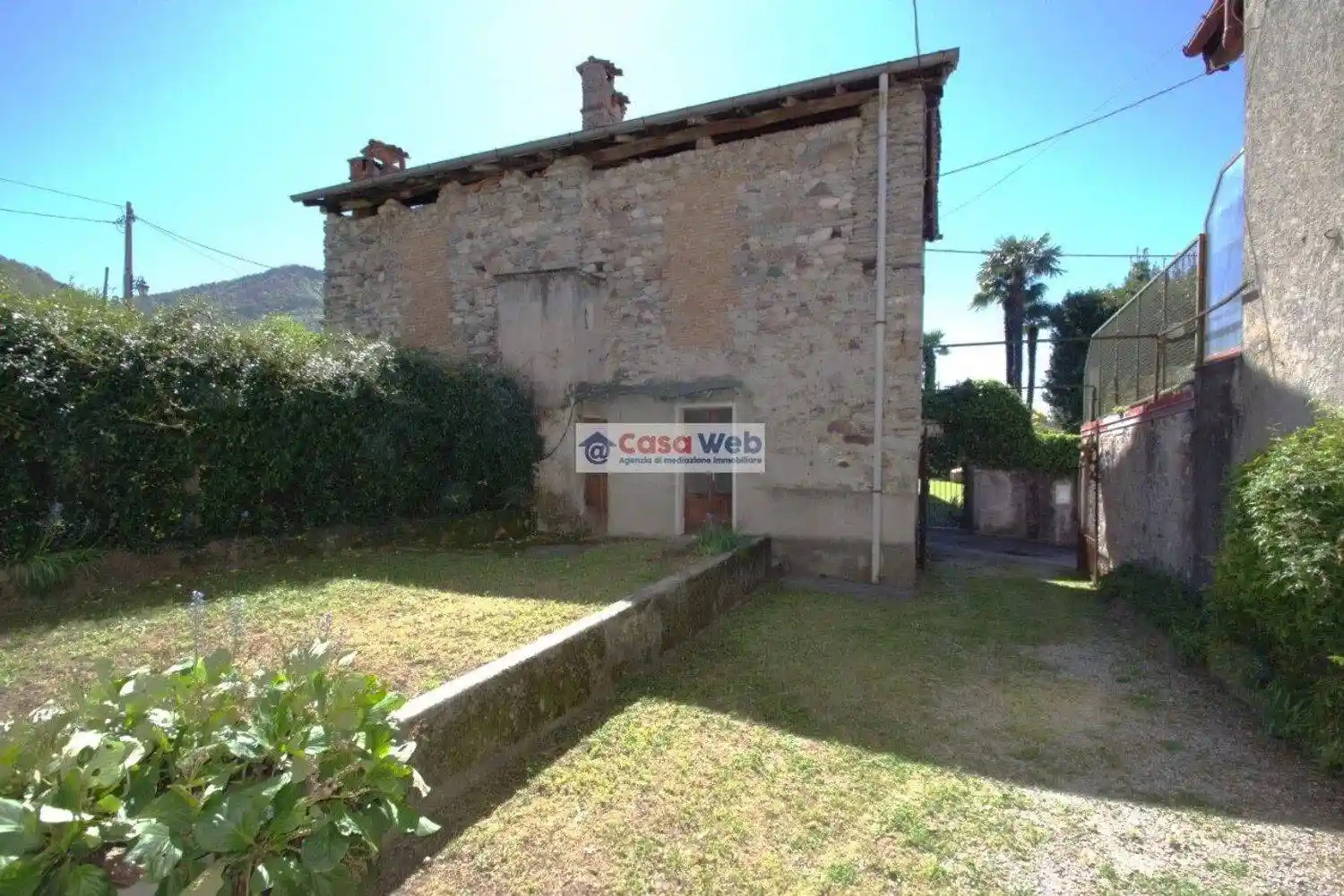 Rustico - Casale in vendita a Porto Valtravaglia