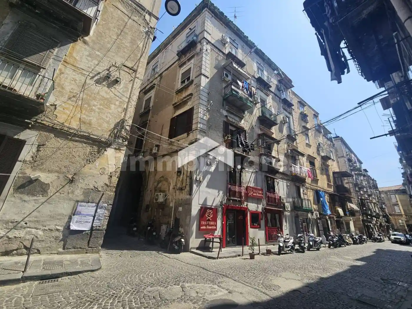 Appartamento in vendita a Napoli