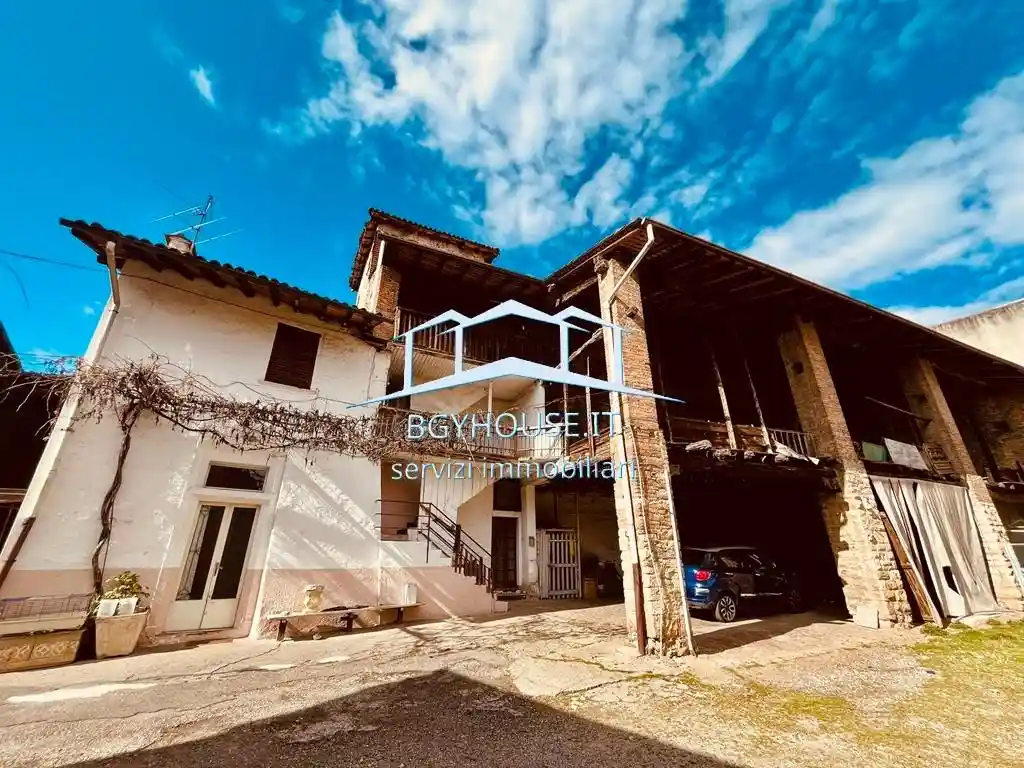 Casa indipendente in vendita a Bergamo