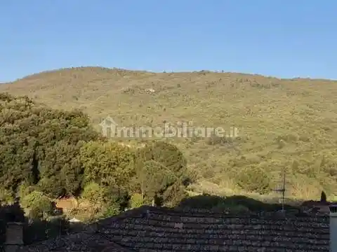 Casa indipendente in vendita a Prato