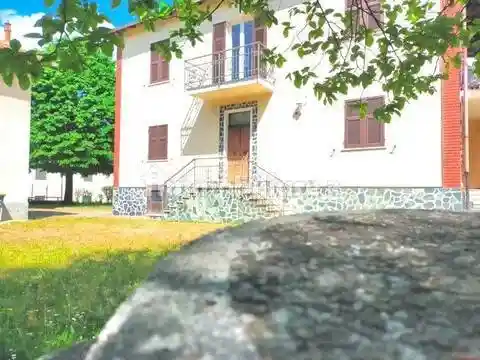Villa in vendita a Serravalle Scrivia