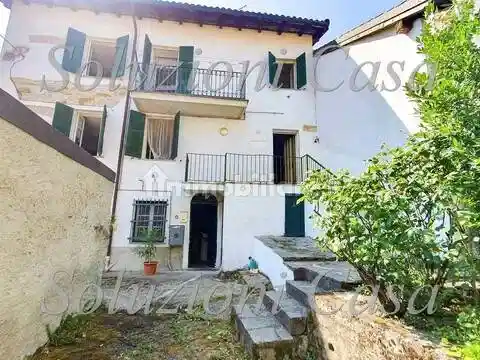 Villa in vendita a Bosio