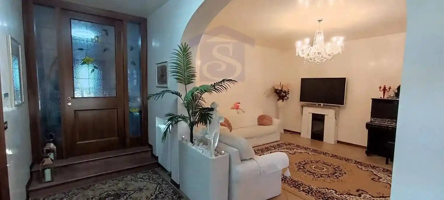 Villa in vendita a Fontanafredda