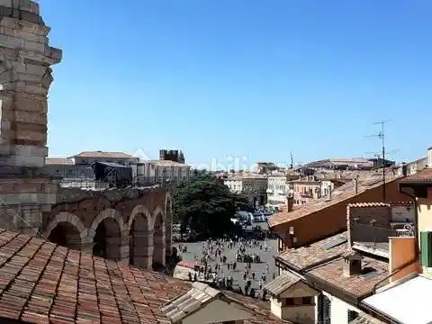 Appartamento in vendita a Verona