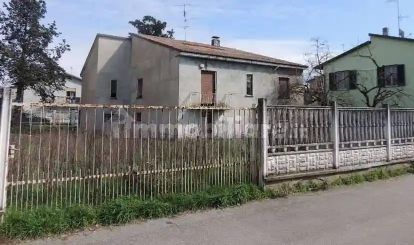 Villa in vendita a Trivolzio