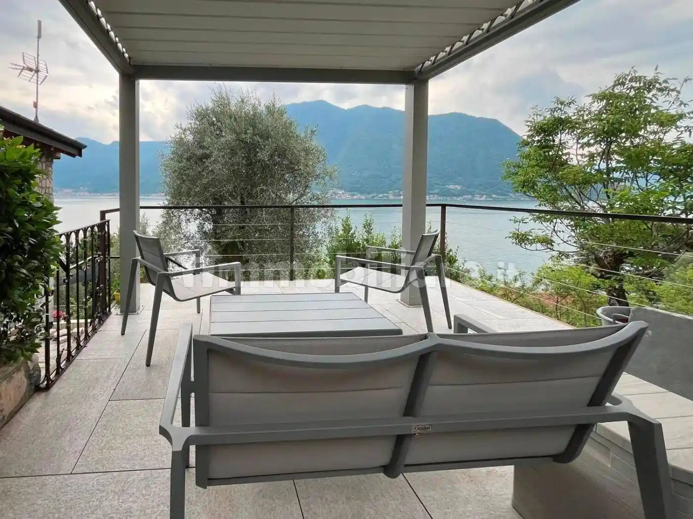 Villa in vendita a Sala Comacina