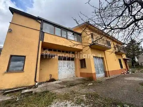 Villa in vendita a Lagonegro