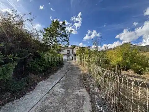 Villa in vendita a San Donato di Ninea