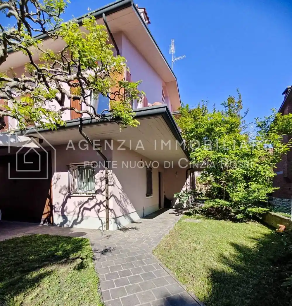 Villa in vendita a Ravenna