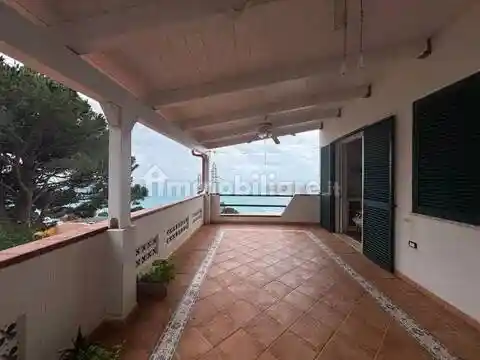 Villa in vendita a San Nicola Arcella