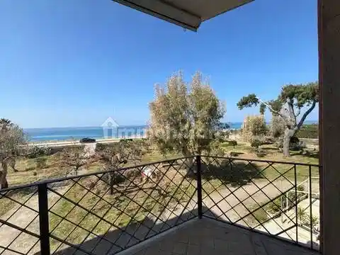 Appartamento in vendita a Falconara Albanese